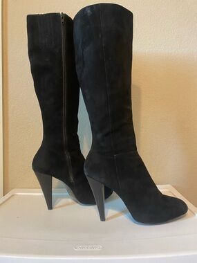 Gianni Bini Claasic Black Suede Knee-High Heeled Boots